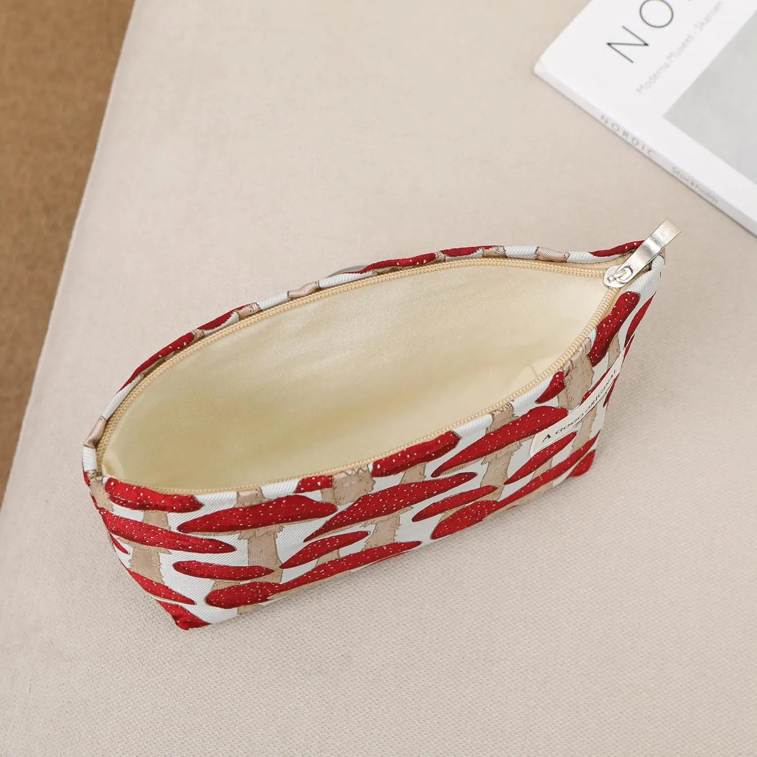 ALEXTINA Large Capacity Cute Makeup Bags, Small Makeup Bags, Aesthetic Travel Cosmetic Bags for Women, Canvas Floral Make Up Bag Portable Makeup Organizer Bag Zipper Pouch, Red Mushroom
