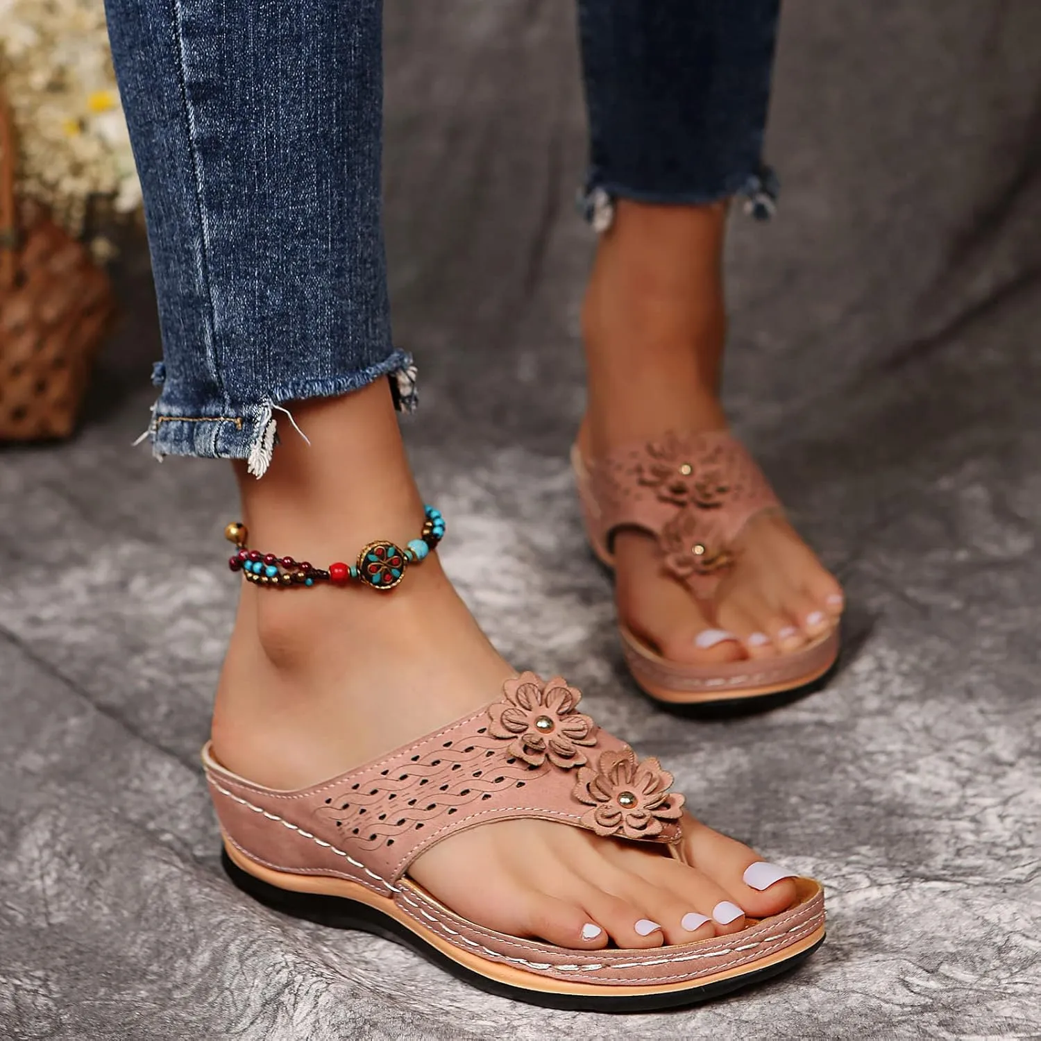 Eduavar Sandals Women Dressy Summer Flat, Orthopedic Sandals for Women Casual Open Toe Flip Flops Sandals Summer Beach Sandal