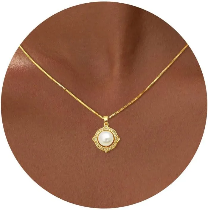 Gold Necklace for Women Trendy, 14k Gold Conch Shell Starfish Pendant Necklace Dainty Pearl Necklace for Women Charm Necklaces Summer Beach Jewelry Gifts for Woman