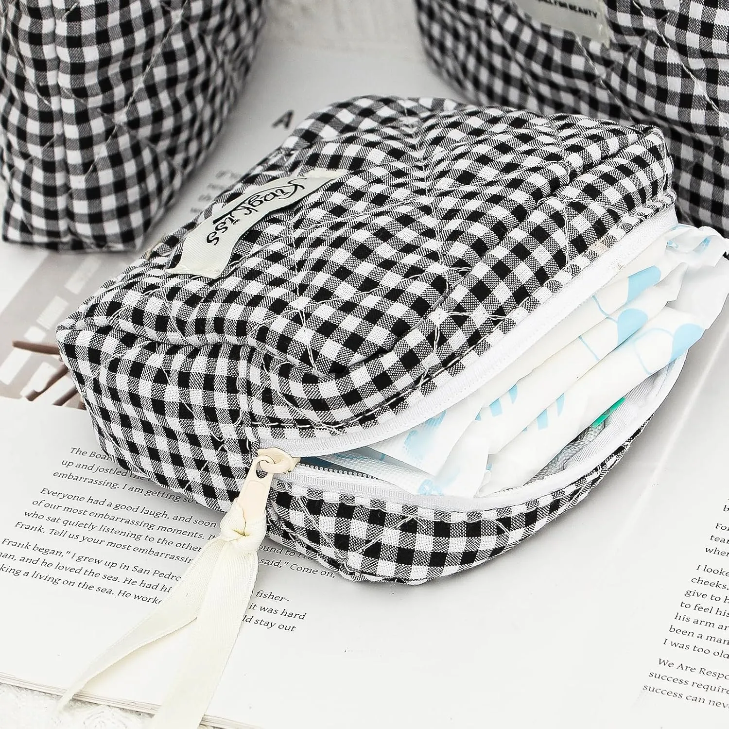 kingkiss 3PCS Cute Checkered Makeup Bag, Coquette Aesthetic Quilted Cotton Cosmetic Bag, Large Capacity Cosmetic Bag, Toiletry Travel Organizer Bag for Women Girls (Black)