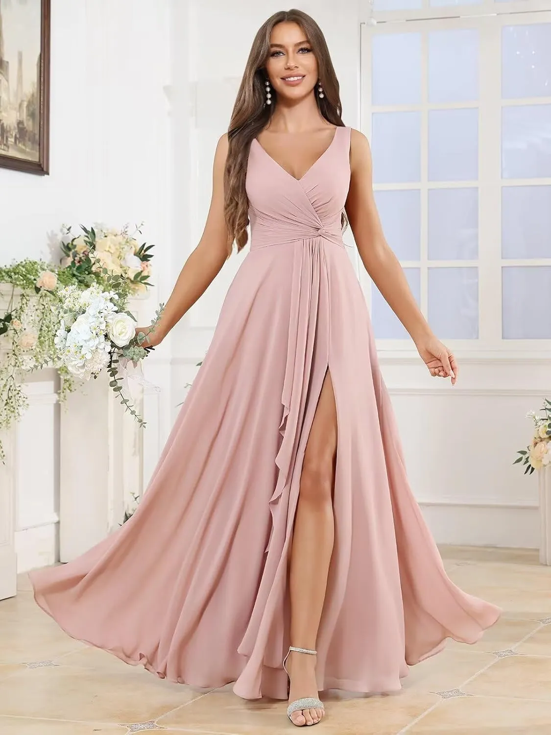 Long Chiffon Bridesmaid Dresses with Pockets V-Neck Aline Ruffles Pleated Formal Evening Gowns with Slit
