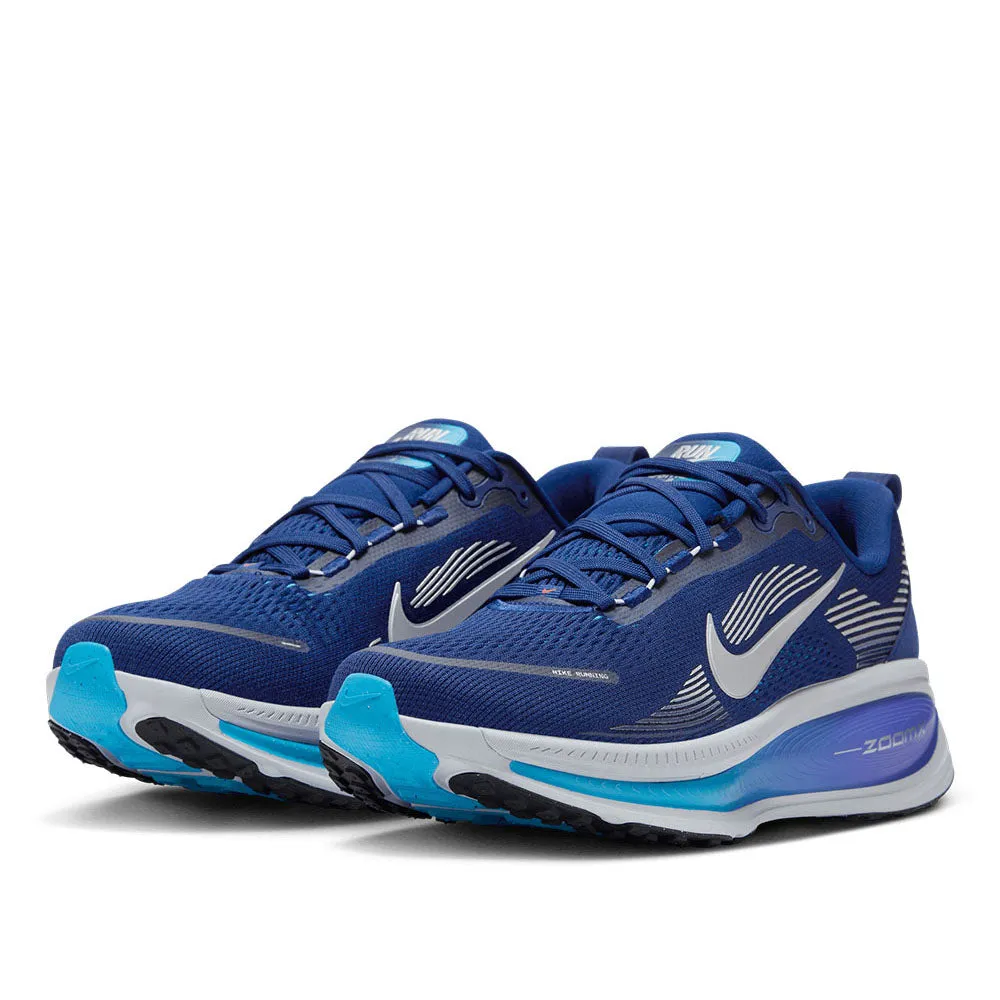 Nike Men's Vomero 18 Running Shoes