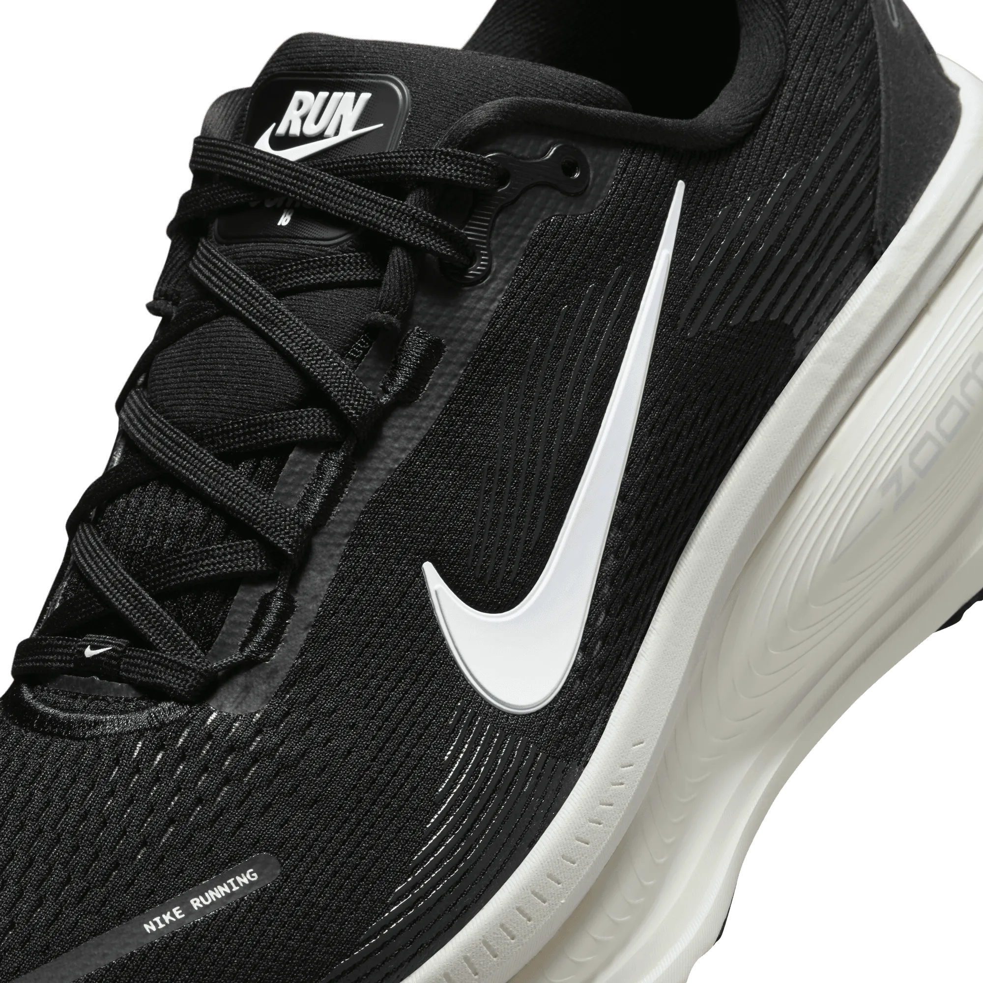 Nike Men's Vomero 18 Running Shoes