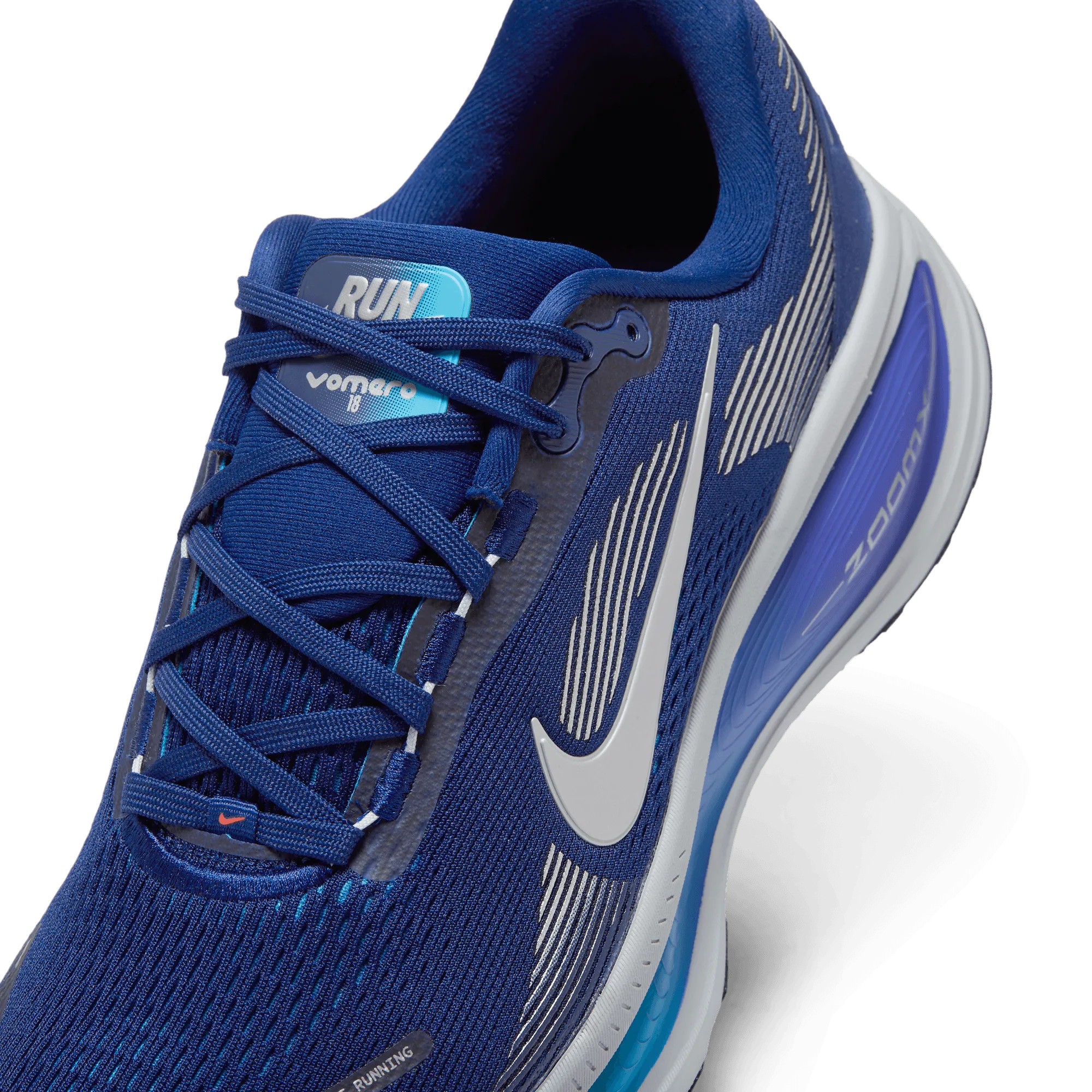 Nike Men's Vomero 18 Running Shoes