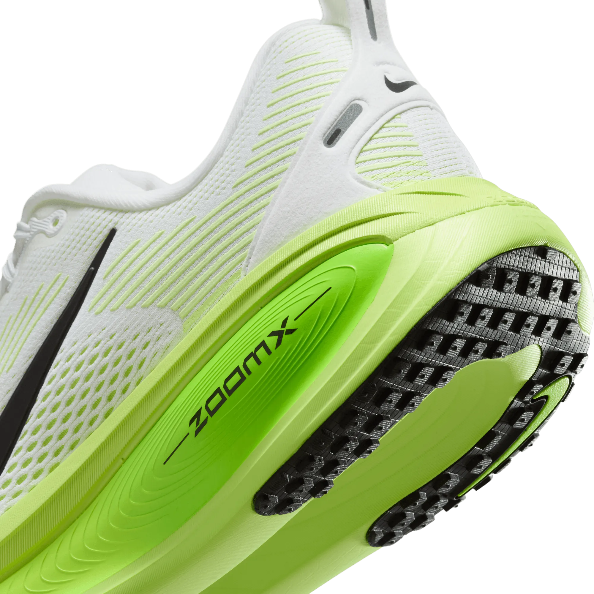 Nike Men's Vomero 18 Running Shoes