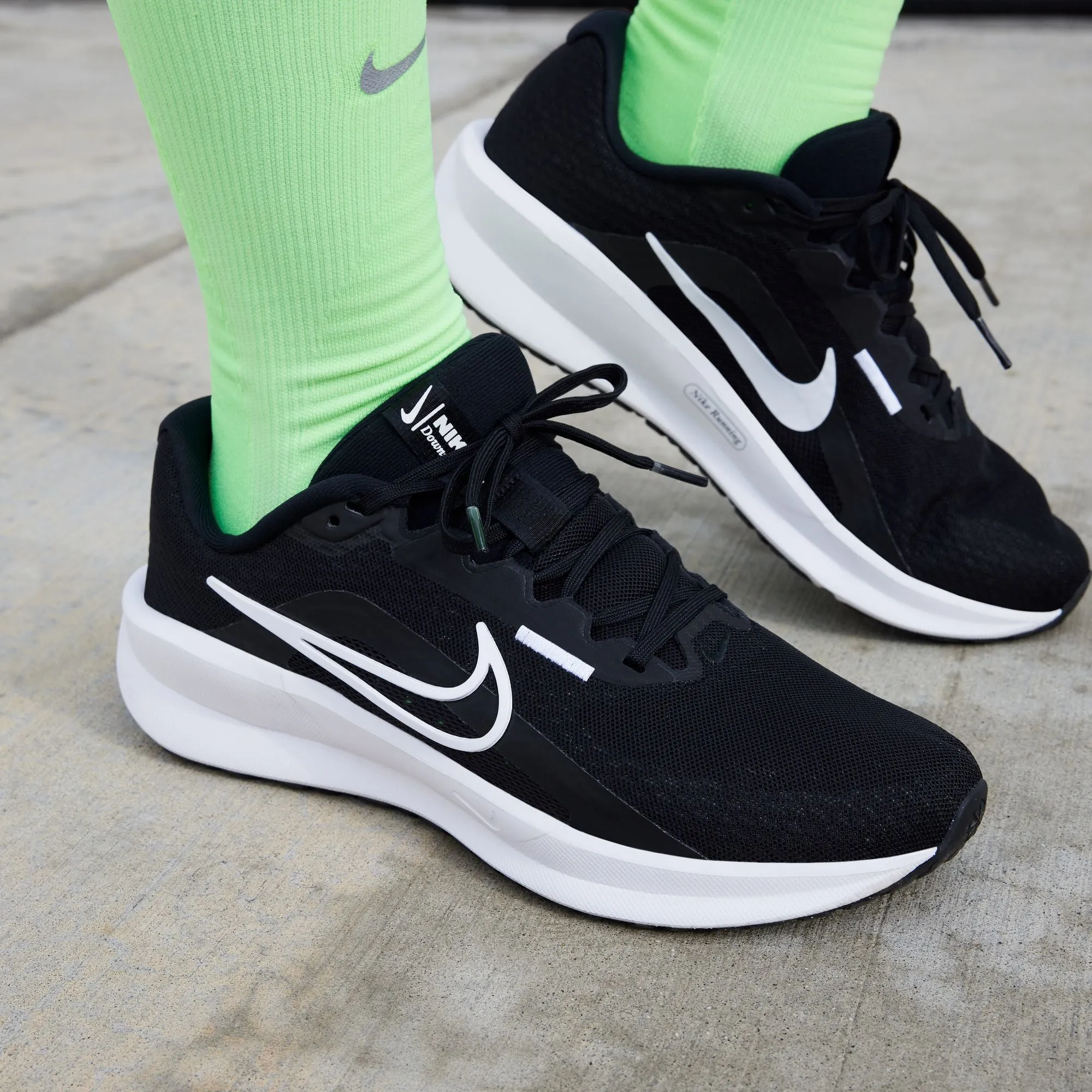 Nike Women's Downshifter 13 Road Running Shoes