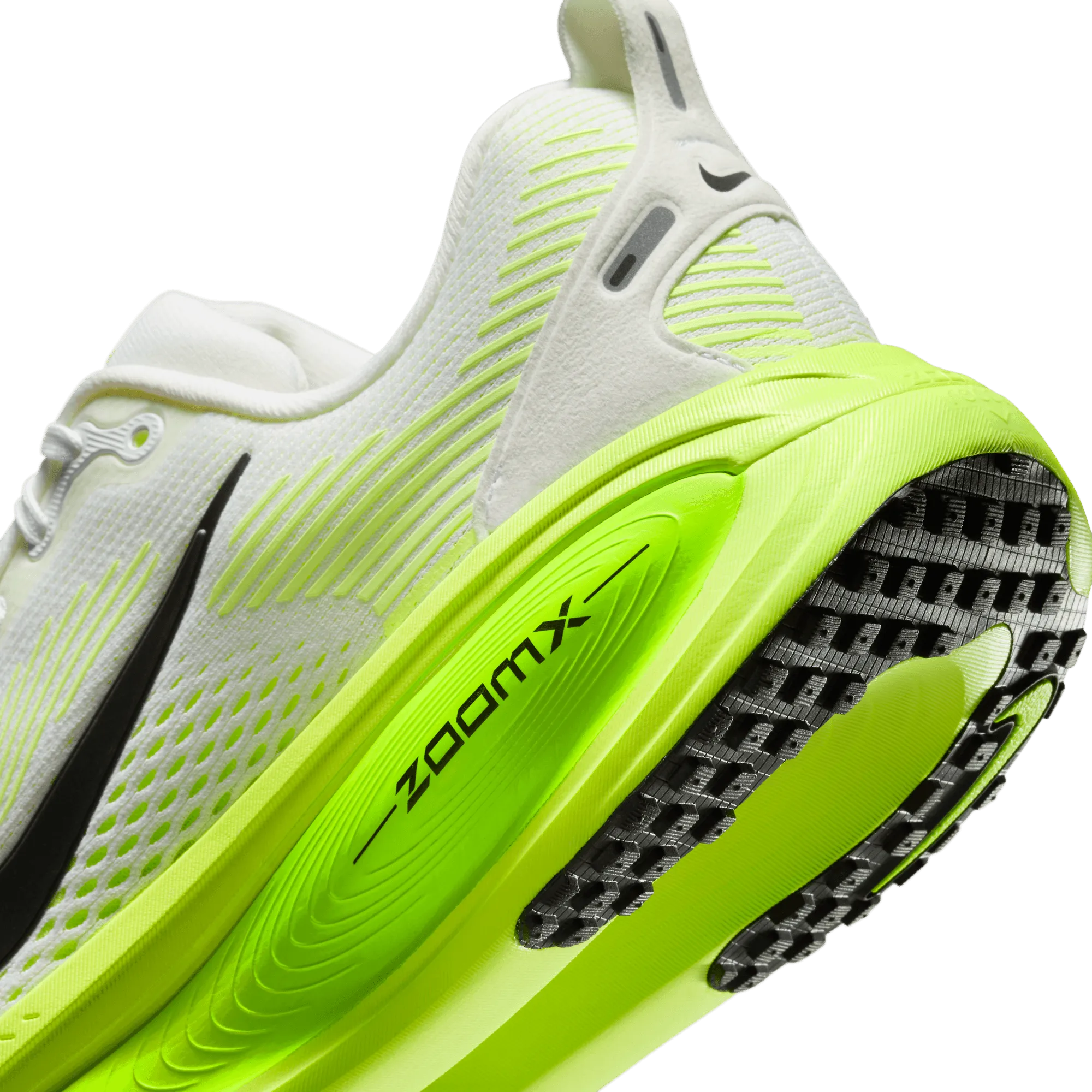 Nike Women's Vomero 18 Running Shoes