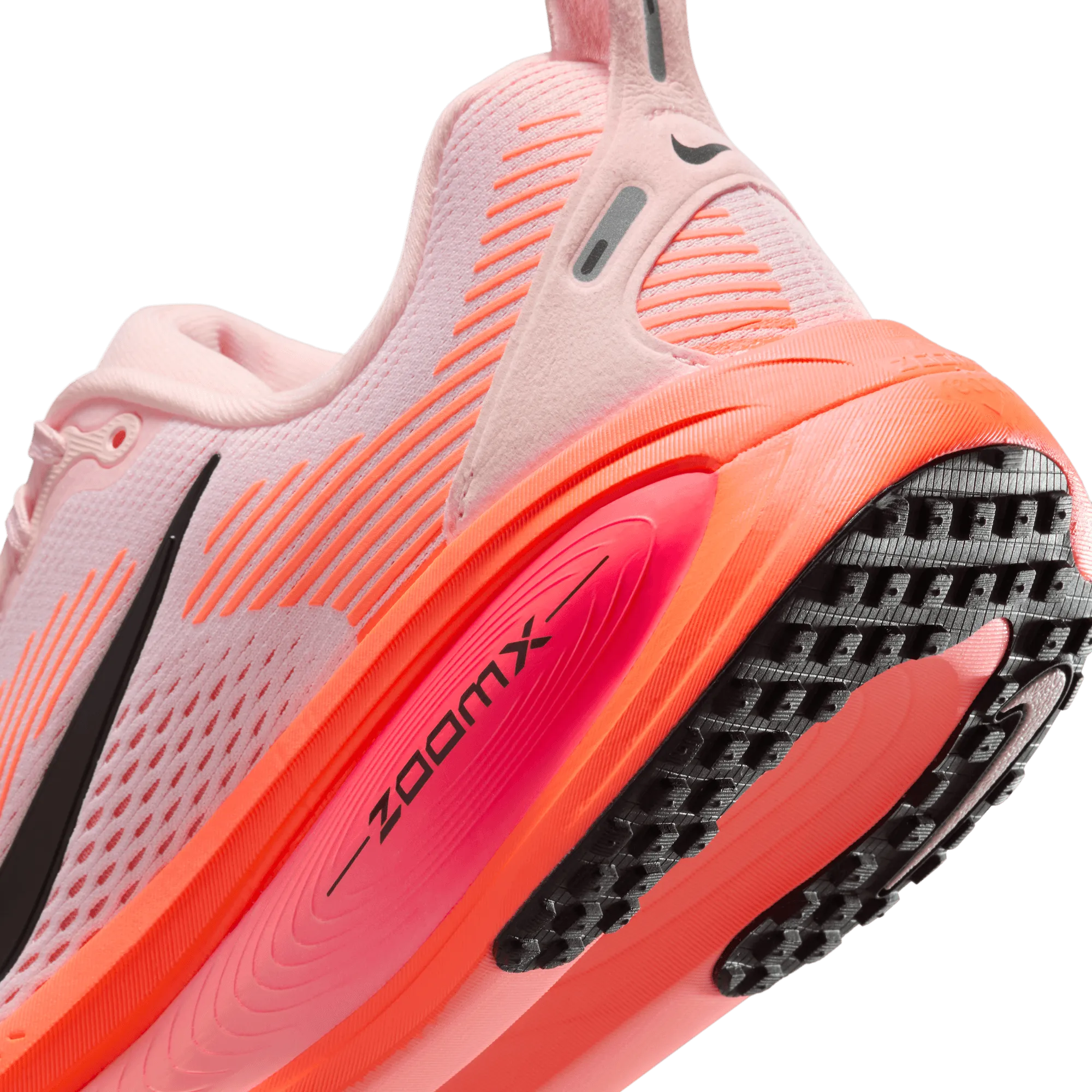 Nike Women's Vomero 18 Running Shoes