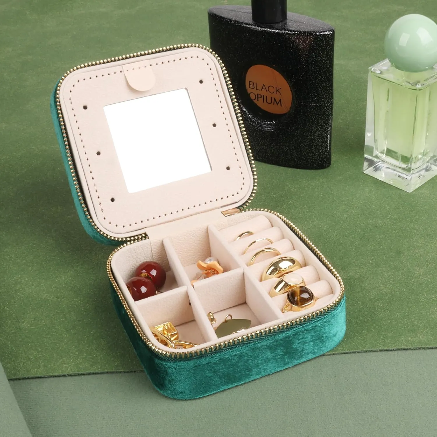 OceeK Plush Velvet Jewelry Box,Travel Jewelry Case and Organizer with Mirror,for Women Teen Girl Gifts,Green,1 Pack