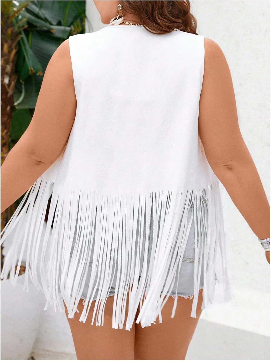 OYOANGLE Women's Plus Size Studded Fringe Trim Open Front Sleeveless Faux Suede Vest Jacket