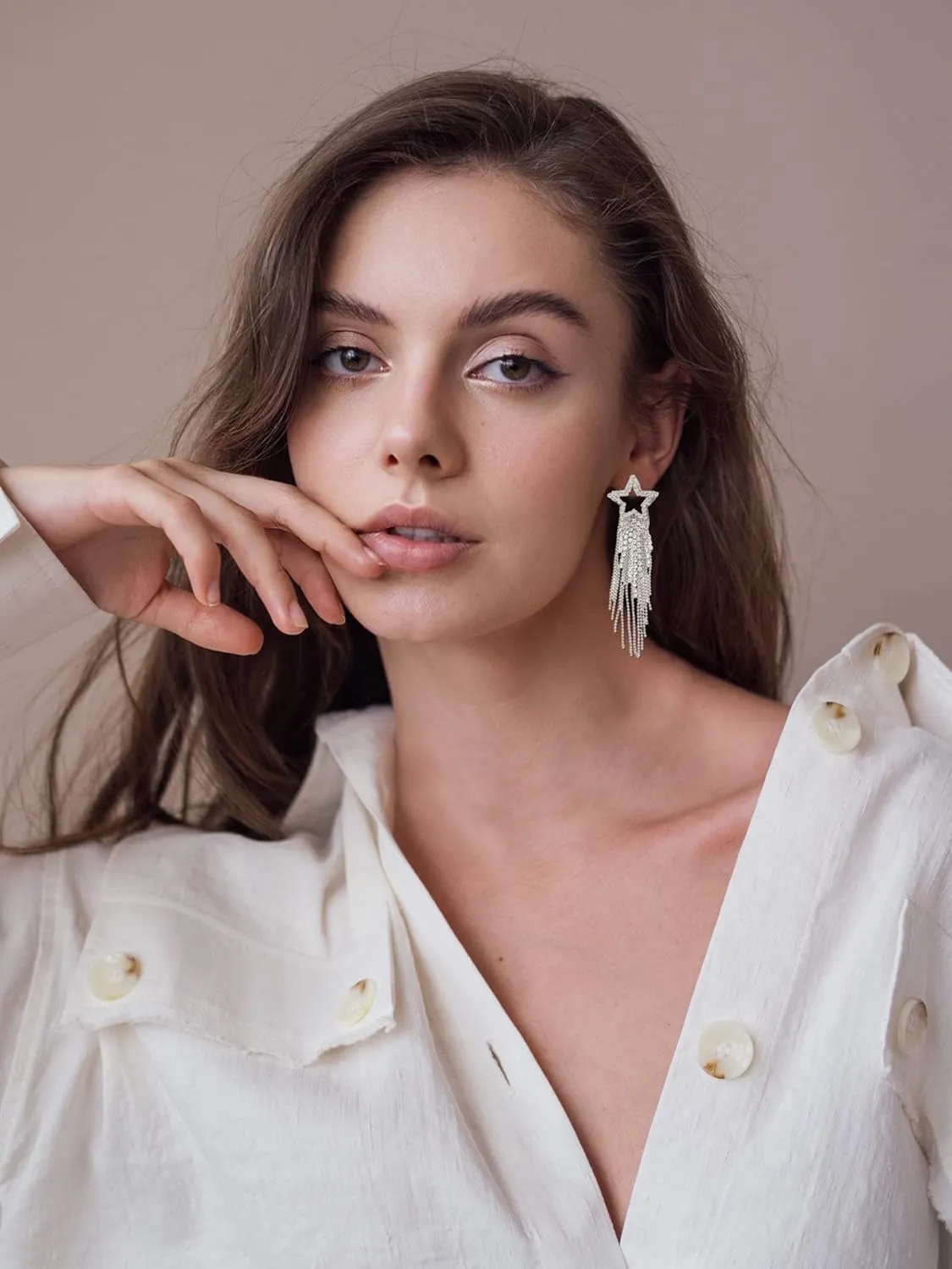 Rhinestones Star Earrings for Women Tassel Crystal Dangle Earrings Stud Cowboy Cowgirl Earrings Sparkly Prom Concert Summer Jewelry for Women Birthday Gifts for Her