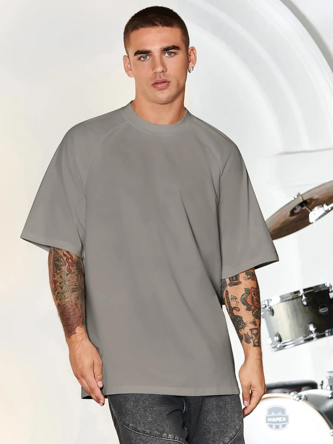 Verdusa Men's Oversized Shirts Short Sleeve Loose Fit Casual Solid Basic Tee Tops