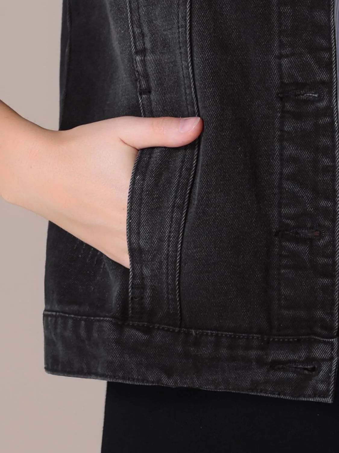 Women's Denim Vest Button Down Jacket W Chest Flap Pockets Washed Distressed Sleeveless Jean Jacket